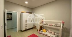 Casa Em Condomínio fechado!