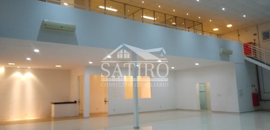 Galpão Para Locação Em Avenida Movimentada!