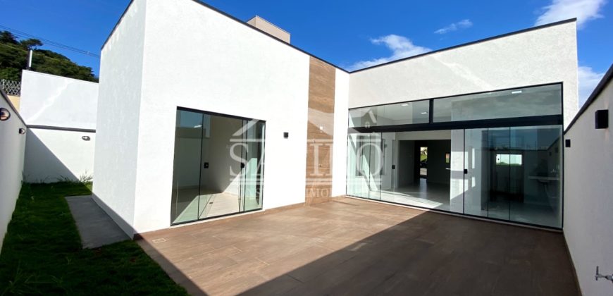 Casa Com Fachada Moderna!