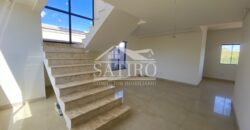 Casa Com Design Moderno!