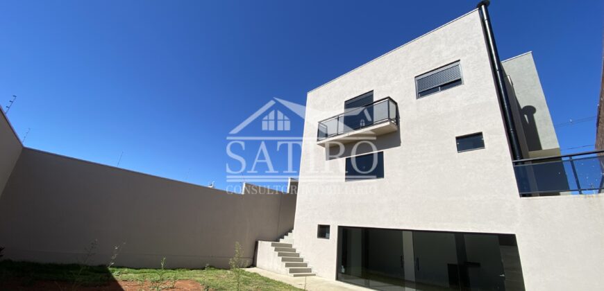 Casa Com Design Moderno!