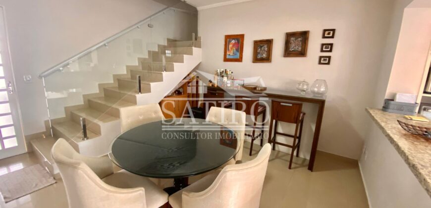 Casa Com Requinte e Elegância !