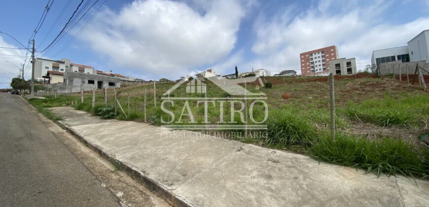 Lote Próximo ao Fórum à Venda!