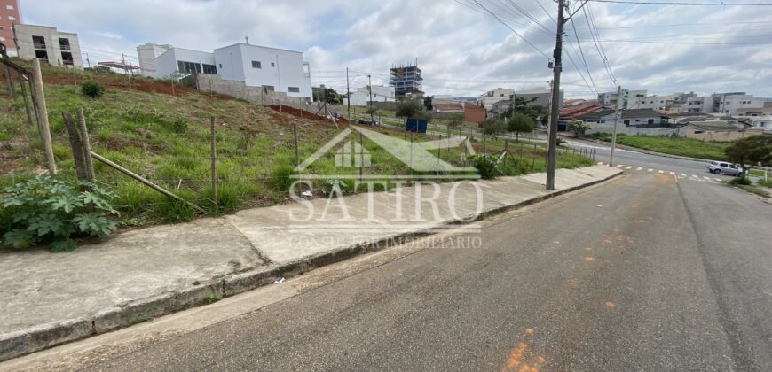 Lote Próximo ao Fórum à Venda!