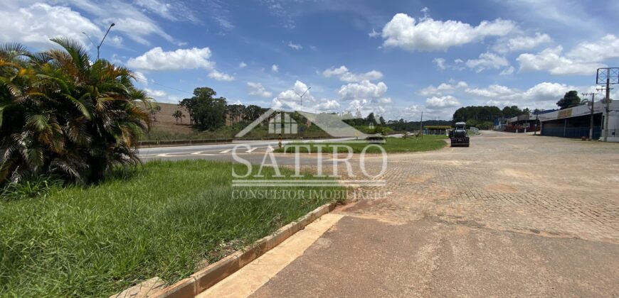 Área às Margens da Rodovia Fernão Dias!