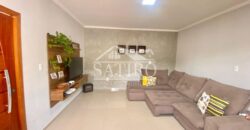 Casa Espaçosa a Venda!