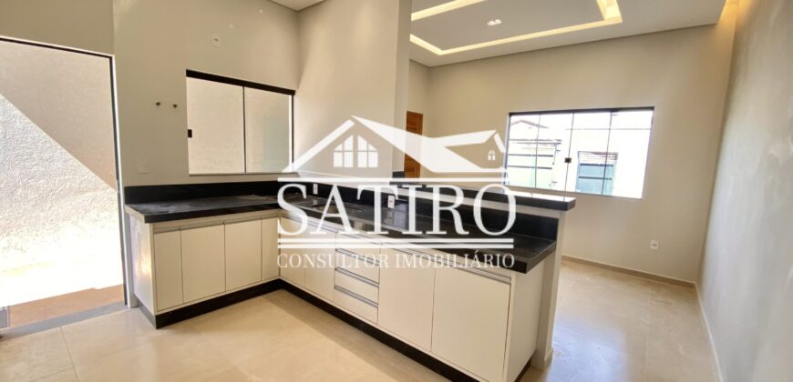 Casa com espaço amplo, ótima localização.