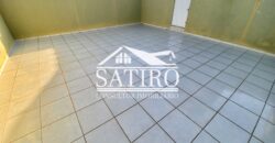 Casa de Lote Inteiro no São Carlos!