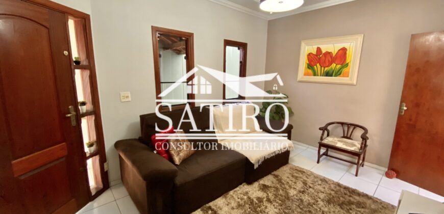 Casa de Lote Inteiro no São Carlos!