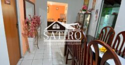 Casa de Lote Inteiro a Venda!