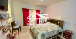 Casa de Lote Inteiro a Venda!