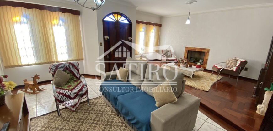 Casa Em Bairro Nobre de Pouso Alegre!