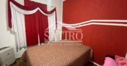 Casa de Lote Inteiro a Venda!