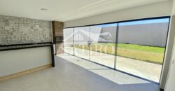 Casa Com Design Moderno!