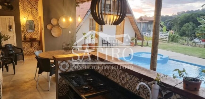 Chalé Aconchegante a Venda!