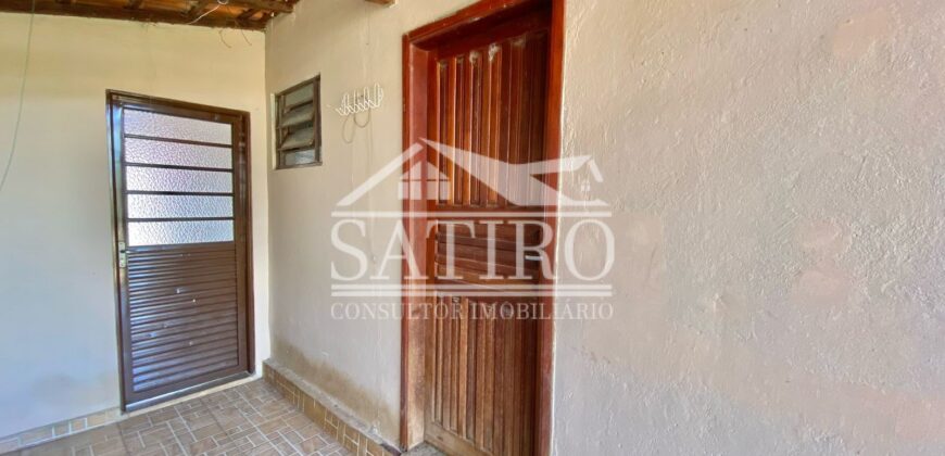 Casa Com Amplo Quintal a Venda!