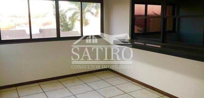 Casa de Estilo Rústico em Bairro Nobre de P.A