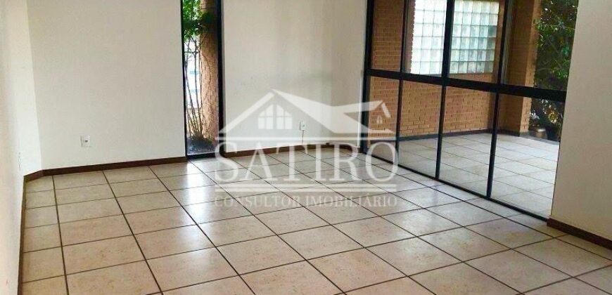 Casa de Estilo Rústico em Bairro Nobre de P.A