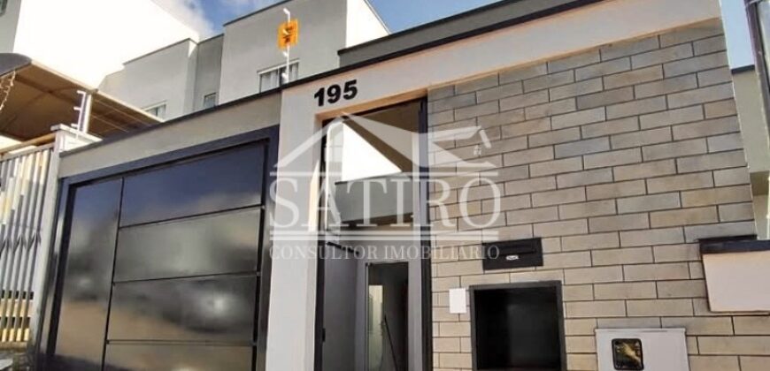 Casa De Três Dormitórios a Venda!