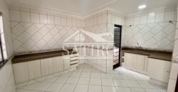 Casa Espaçosa a Venda!