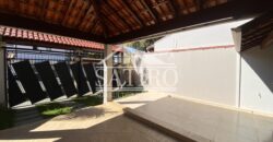 Casa Espaçosa a Venda!