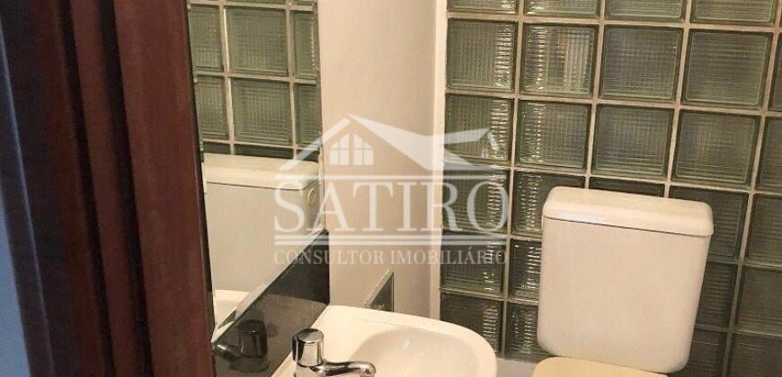 Casa de Estilo Rústico em Bairro Nobre de P.A