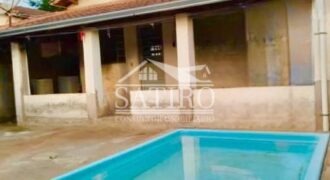 Casa a Venda no Cajuru!