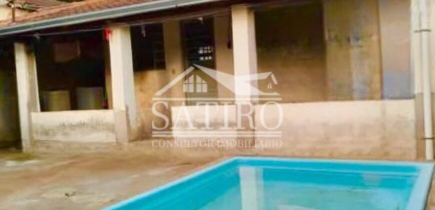 Casa a Venda no Cajuru!