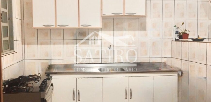 Casa a Venda no Cajuru!