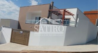 SOBRADO COM LOCALIZAÇÃO PRIVILEGIADA A VENDA!