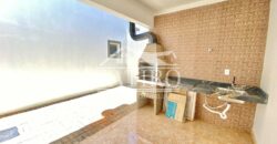 CASA COM LOCALIZAÇÃO PRIVILEGIADA A VENDA!