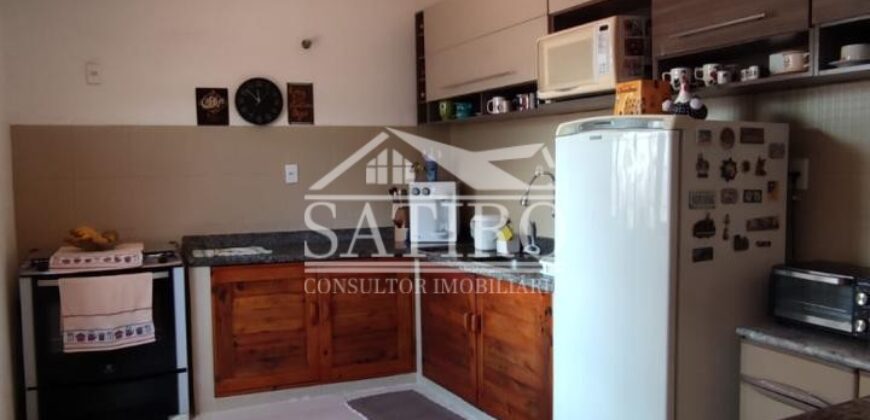 CASA NAS PROXIMIDADES DO CENTRO!