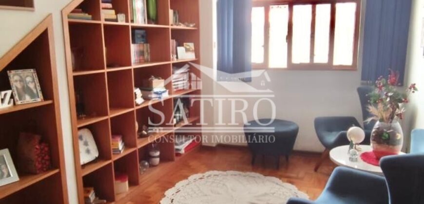 CASA NAS PROXIMIDADES DO CENTRO!