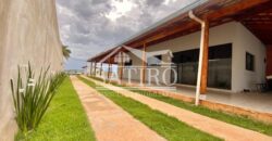 CHÁCARA DENTRO DA CIDADE TODA MURADA A VENDA!