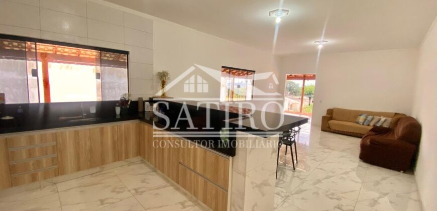 CHÁCARA DENTRO DA CIDADE TODA MURADA A VENDA!