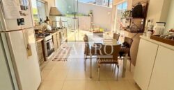 CASA COM REQUINTE E ELEGANCIA!