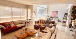 CASA COM REQUINTE E ELEGANCIA!