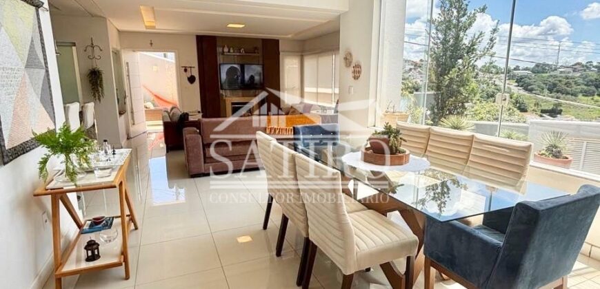 CASA COM REQUINTE E ELEGANCIA!