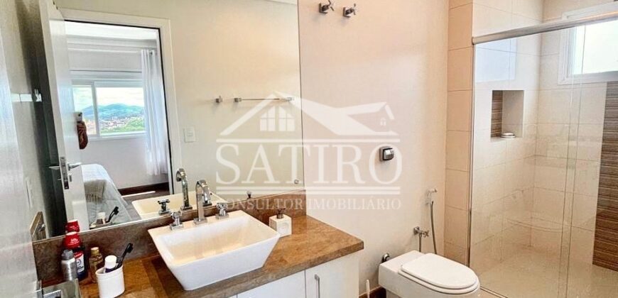 CASA COM REQUINTE E ELEGANCIA!