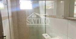 Apartamento térreo aconchegante, com excelente iluminação natural e ambientes bem distribuídos