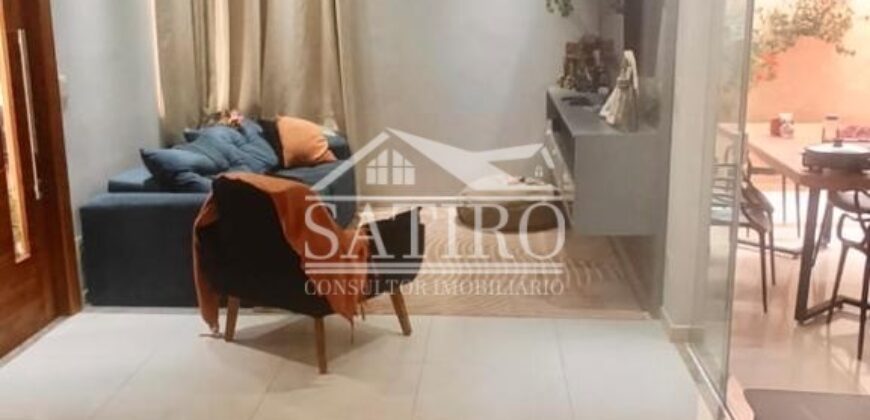 Casa clara e aconchegante em bairro nobre, com ambientes amplos e excelente iluminação natural