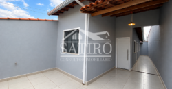 Casa de oportunidade, trazendo muito conforto e tranquilidade!