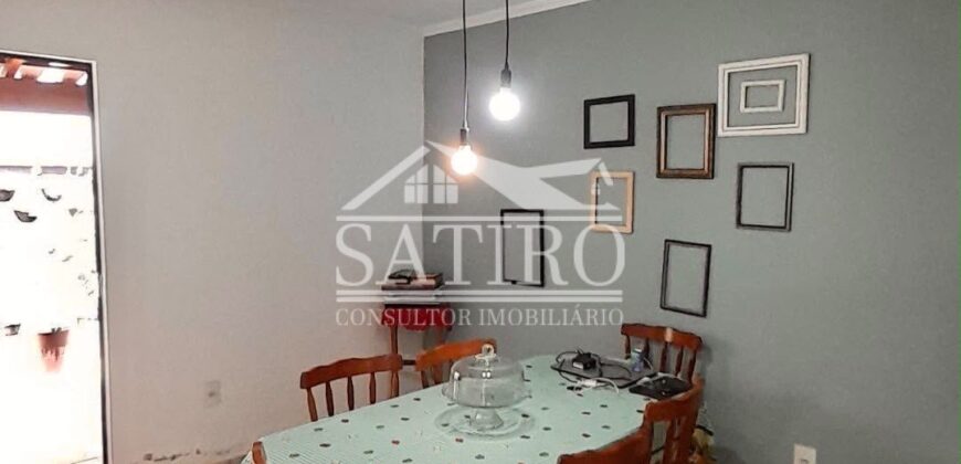 Casa confortável com localização privilegiada, próximo a mercado, farmácia, escola e muito mais!